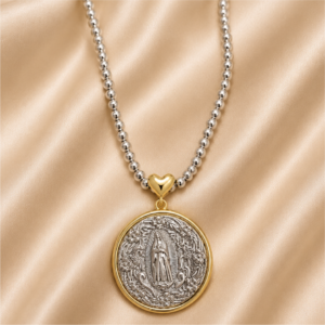 Gold Medallion Necklace 008