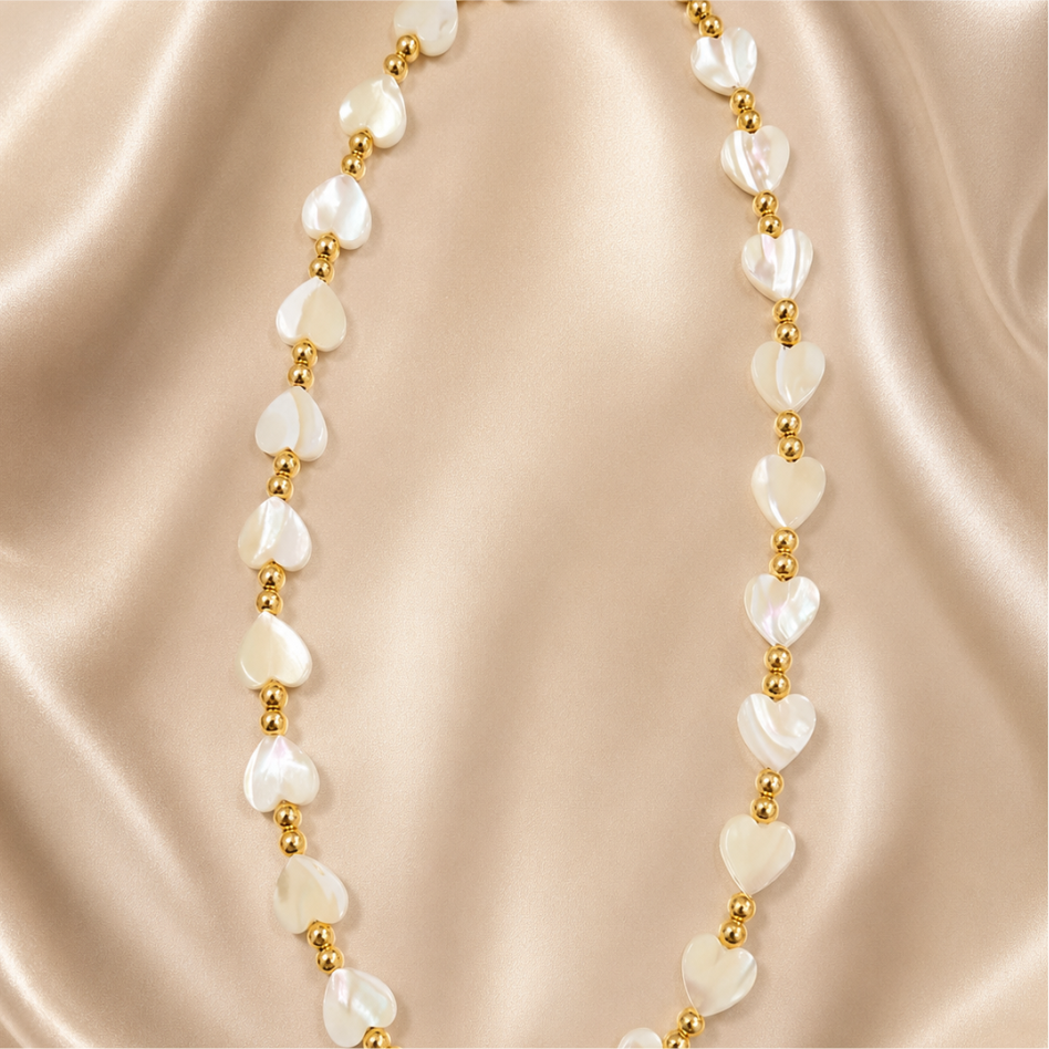 Golden Floral Necklace 011